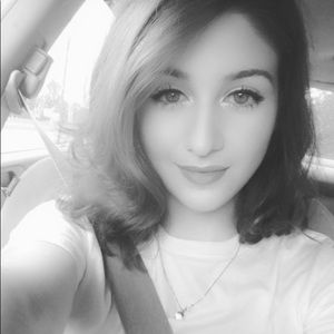 Meet your Posher, Parmida